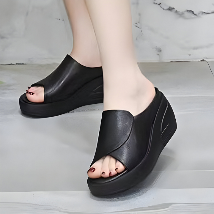 Xénia – minimalistická elegantní ortopedická sandál