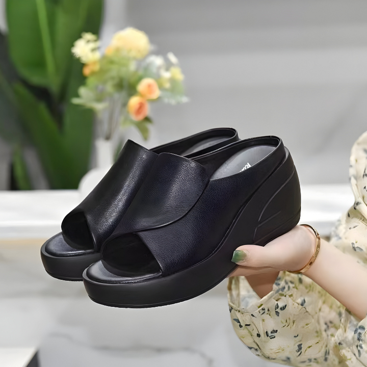 Xénia – minimalistická elegantní ortopedická sandál