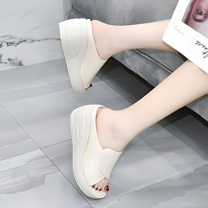 Xénia – minimalistická elegantní ortopedická sandál