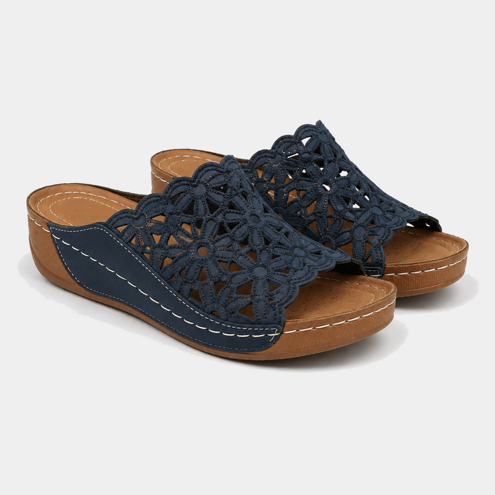 Emőke – květinové vykrojené ergonomické sandály