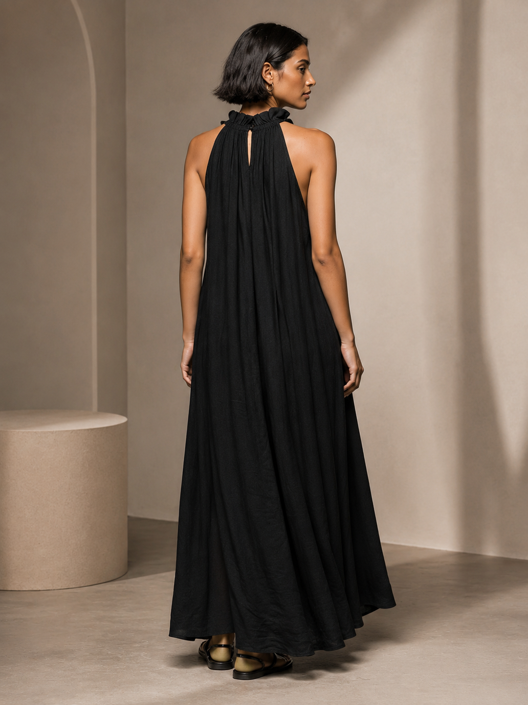 DÓRA | Maxidress s kapsami