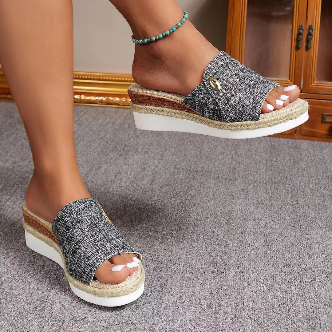 Tímea – lehké džínsové ergonomické sandály inspirované farmářským stylem