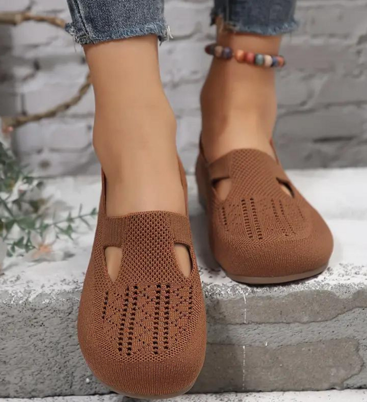 Detti – flexibilní prodyšné ergonomické sandály